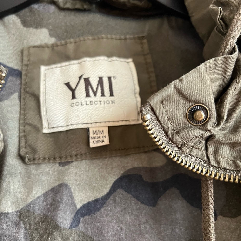 YMI Camouflage Hooded Vest - Picture 2 of 4
